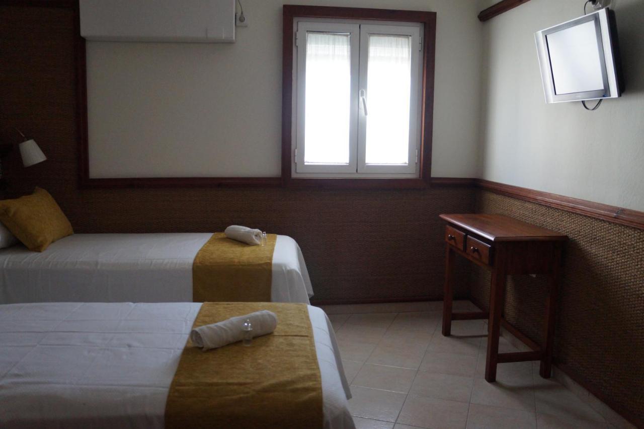 Hostal La Conilena Conil De La Frontera Εξωτερικό φωτογραφία