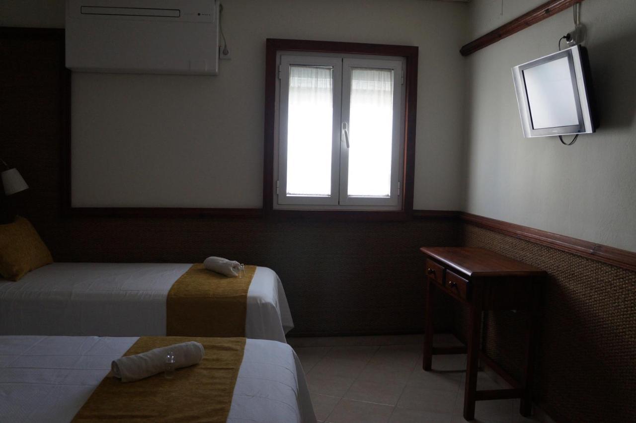Hostal La Conilena Conil De La Frontera Εξωτερικό φωτογραφία