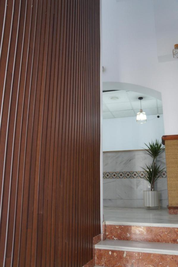 Hostal La Conilena Conil De La Frontera Εξωτερικό φωτογραφία