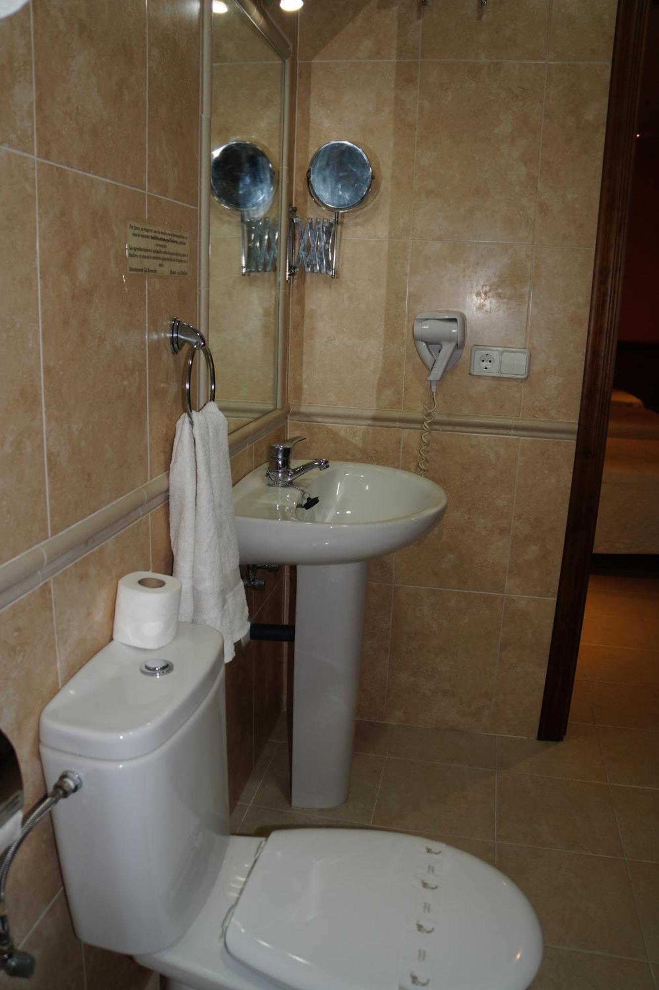 Hostal La Conilena Conil De La Frontera Δωμάτιο φωτογραφία